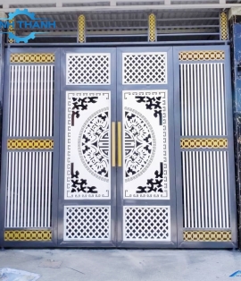 Cửa Cổng Sắt Hộp 4 Cánh CNC