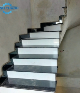 Ốp Đá Cầu Thang - Mẫu 8